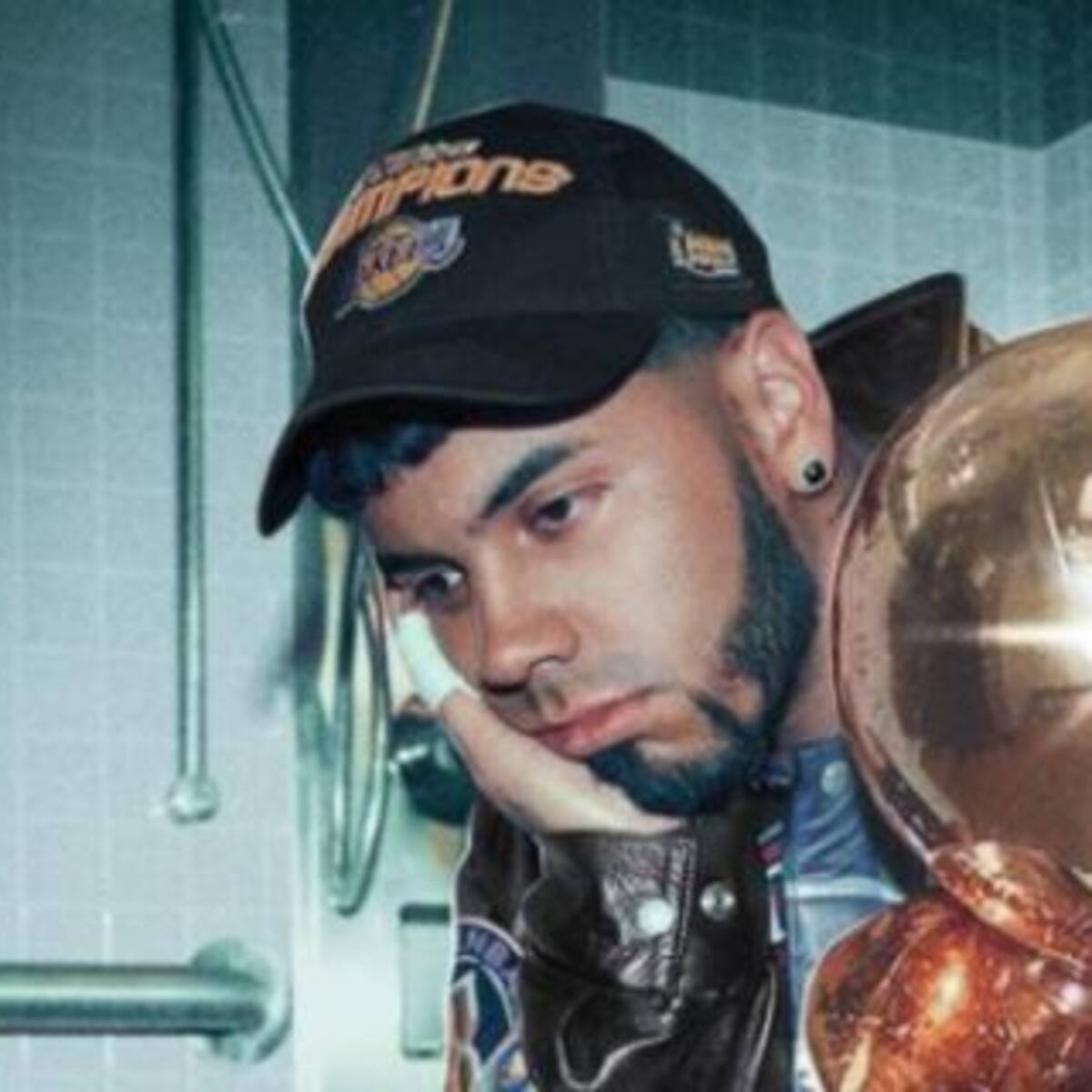 Anuel AA estrenó su nuevo álbum “Las Leyendas Nunca Mueren”