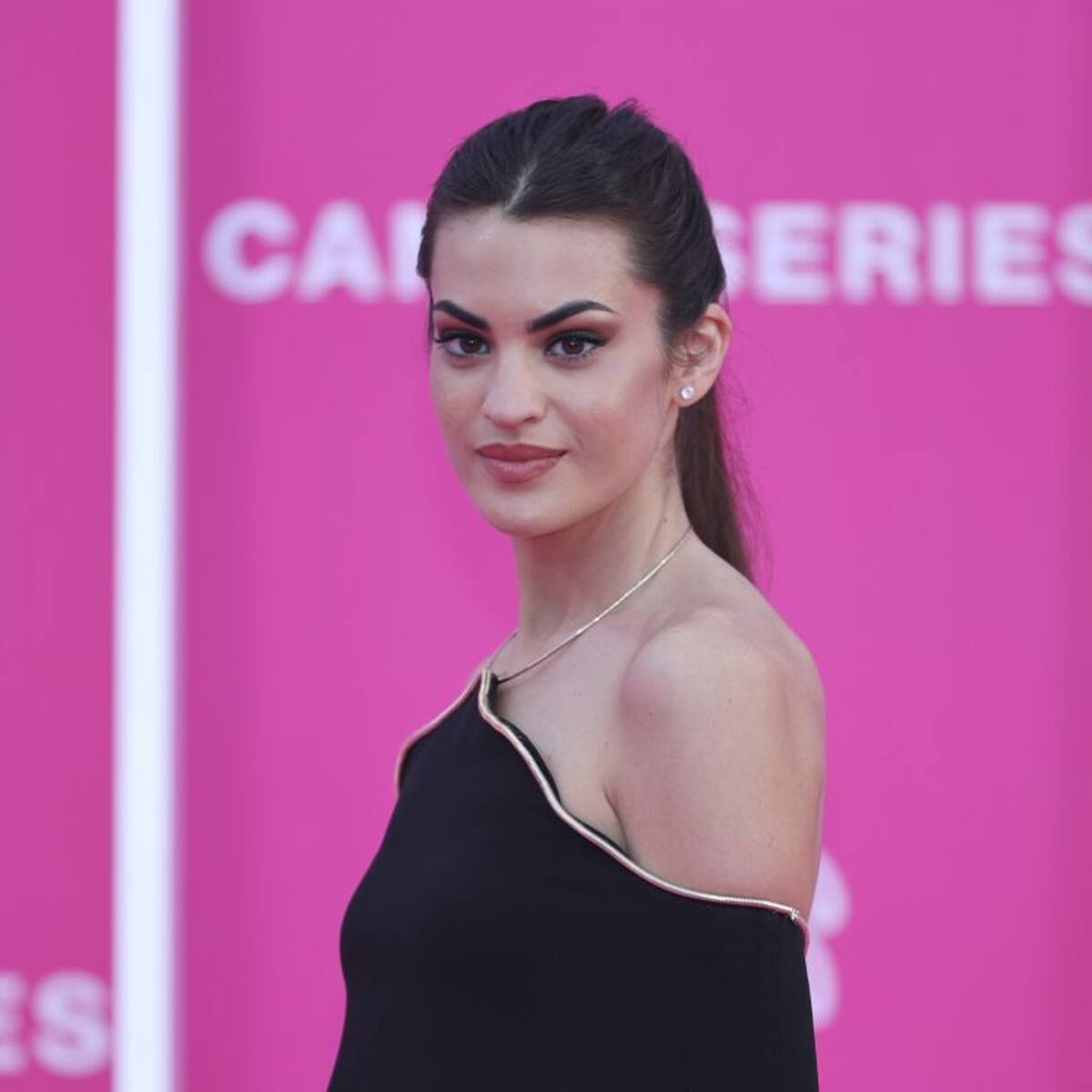 Marta Lozano saca su primera canción: ‘Glowfilter’