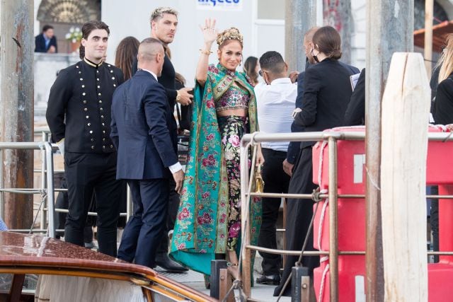 Jennifer Lopez, invitada del desfile de Dolce & Gabbana.