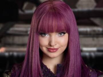 Dove Cameron habla de la cara más oscura de ser estrella Disney