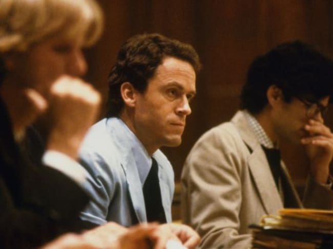 Theodore Bundy, durante un juicio en el que se le culpaba de asesinato, en 1979.