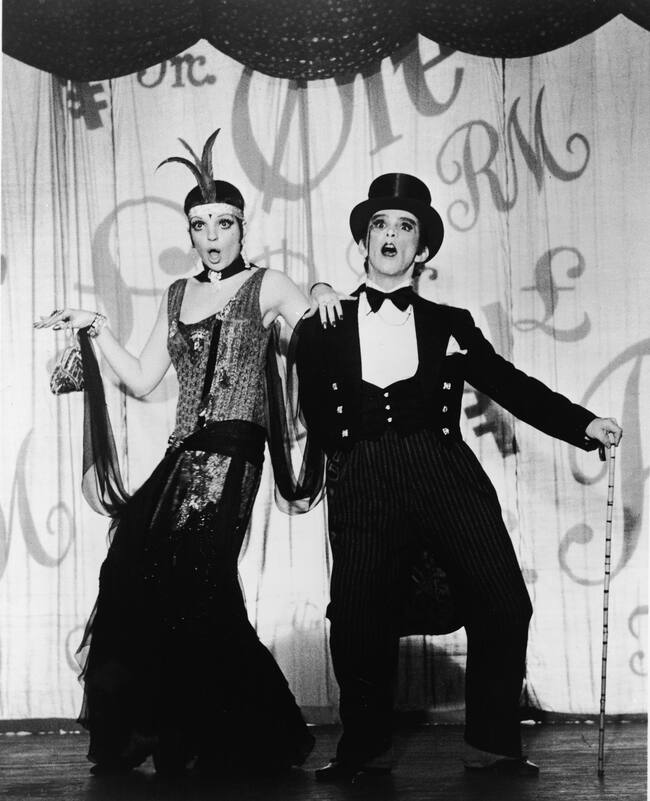 Liza Minnelli y Joel Gray actuando en la película 'Cabaret'