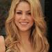 Shakira, Chris Evans y Henry Cavill empiezan a seguirse en Instagram y las redes estallan