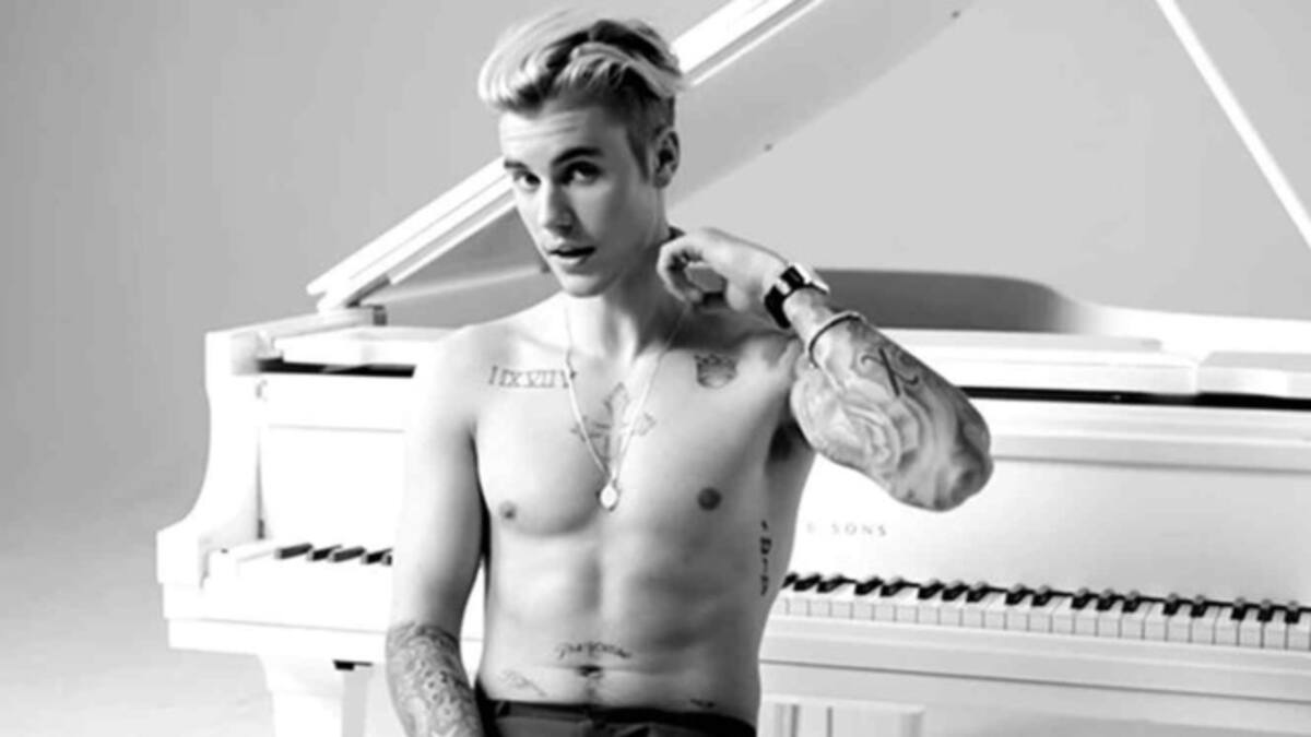 Se encuentran a Justin Bieber paseando sin zapatos en Boston