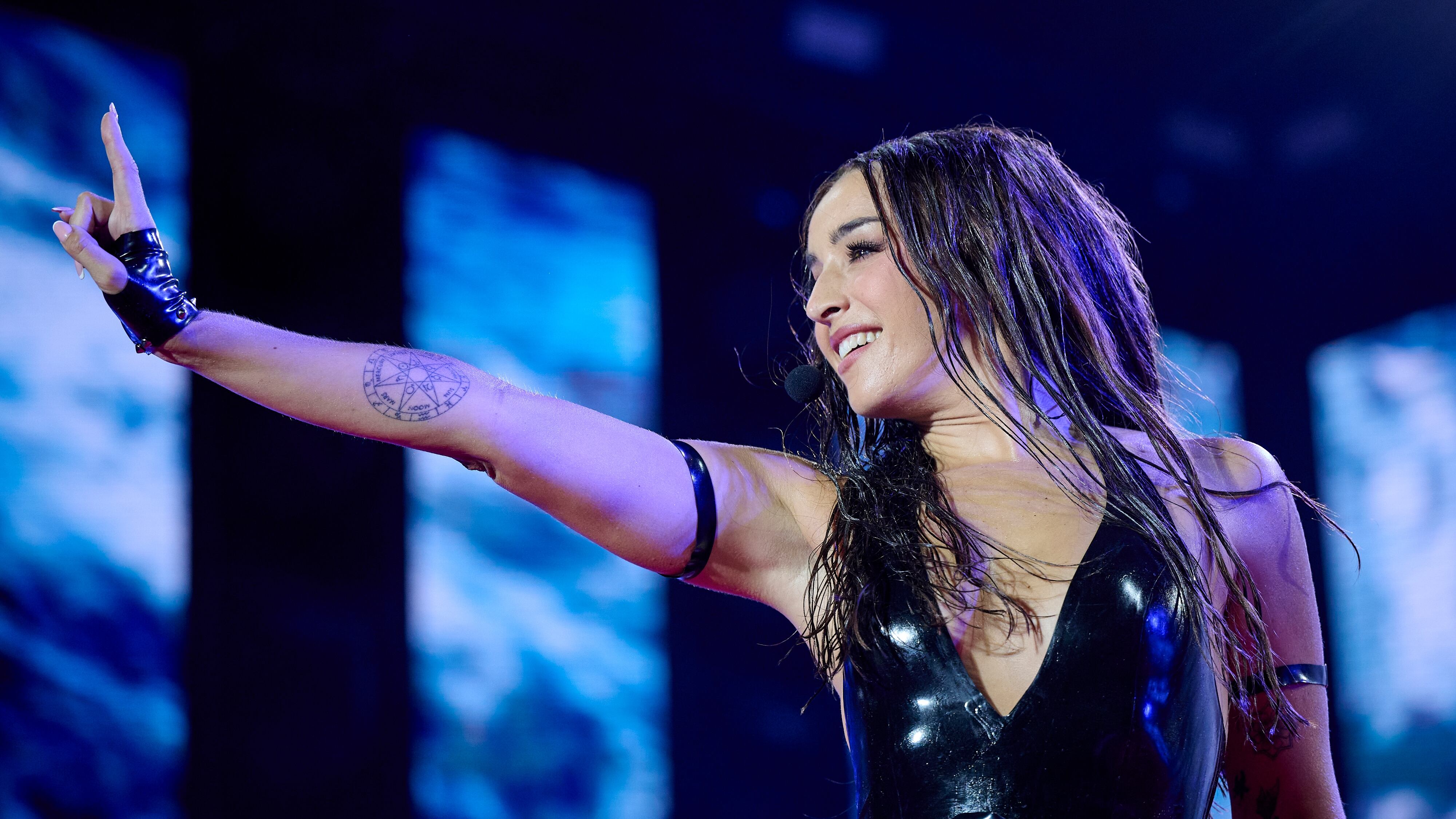 Lola Índigo durante su actuación en el Coca Cola Music Experience de 2025