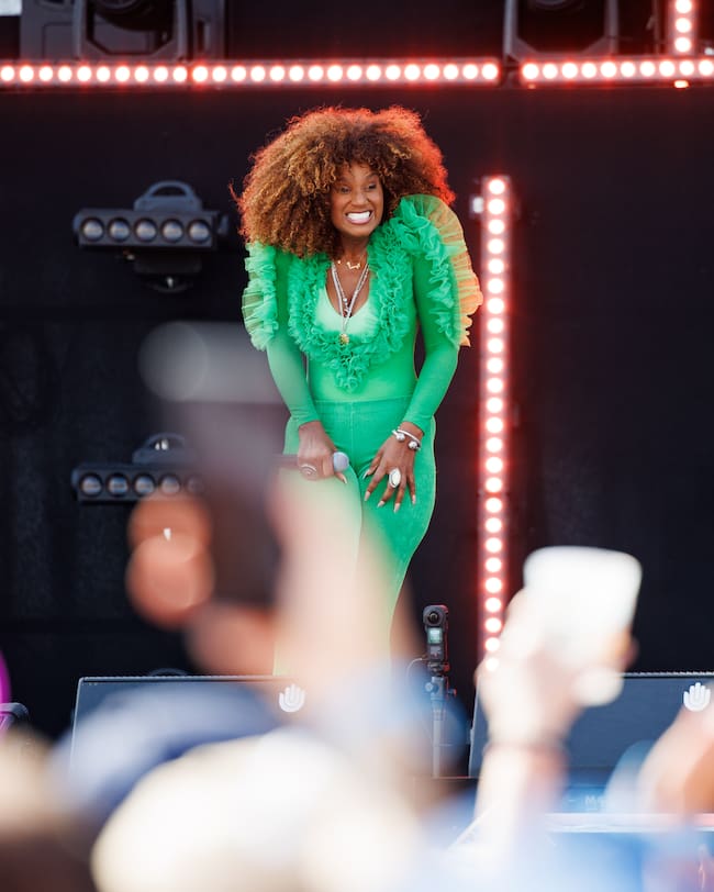 Un evento espectacular repleto de la mejor música de la década de los 90 que nos transportó a miles de recuerdos en nuestra memoria de la mano de artistas como Chimo Bayo, King Africa, Seguridad Social, Rebeca, Blackbox y muchos más repartidos en 5 escenarios.