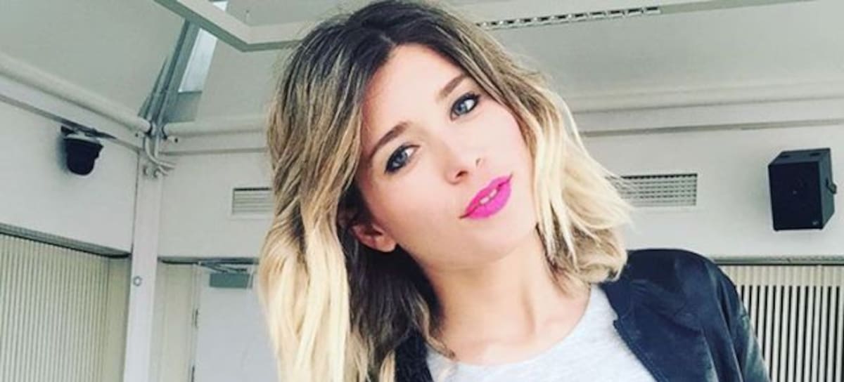 Cristina Boscá le pone música a las letras.