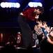 Harry Styles para su concierto en Viena tras recibir un golpe en el ojo