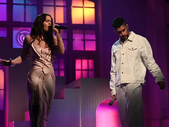 Rosalía and Bad Bunny perform “La Noche de Anoche” together on Saturday Night Live, February 20, 2021. Will Heath/NBC/NBCU Photo Bank via Getty Images