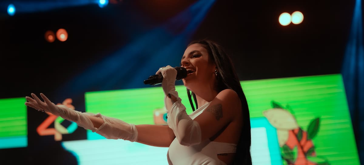 Naiara se sube al escenario de LOS40 Summer Live en Cáceres