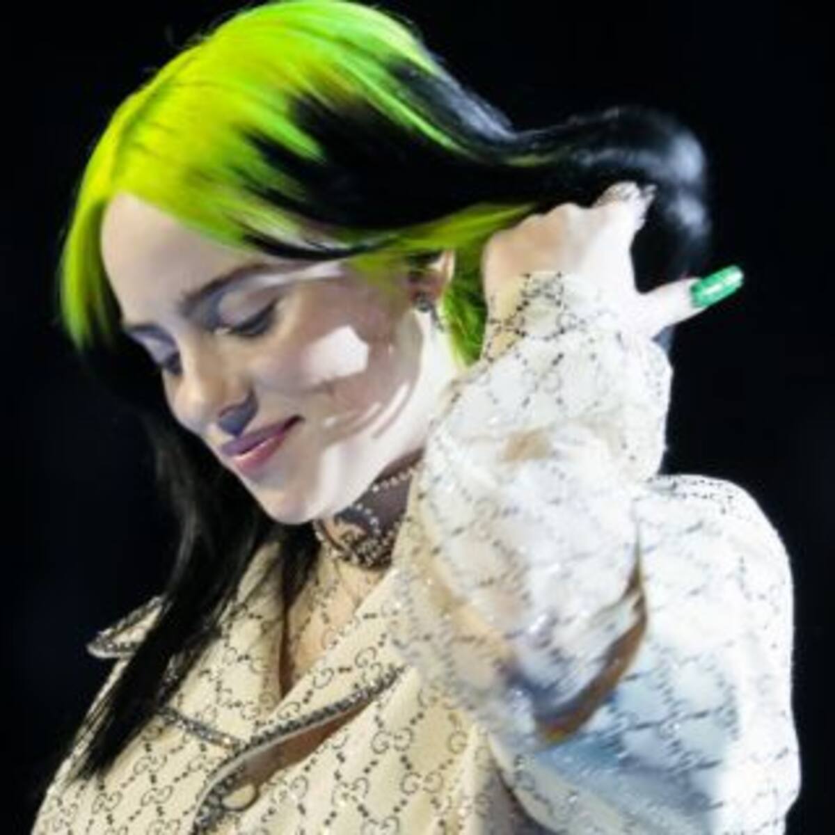 ¡Nos engañó! Billie Eilish usó peluca para ocultar su cambio de look