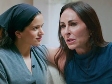 Rosalía charla de fe con Ana Milán: “Ahora rezo más que voy al psicólogo”