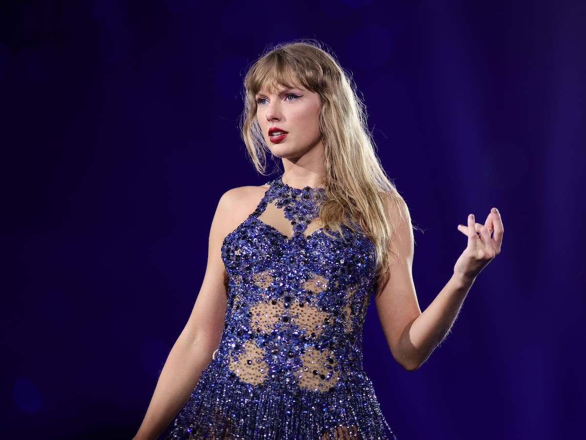 Taylor Swift lanza un explosivo remix de ‘Opalite’ junto a Chris Lake gracias a Travis Kelce