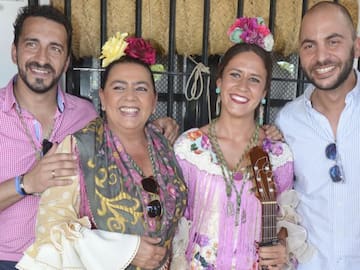 Antonio Tejado y María del Monte se despiden de su padre y hermano fallecido por coronavirus