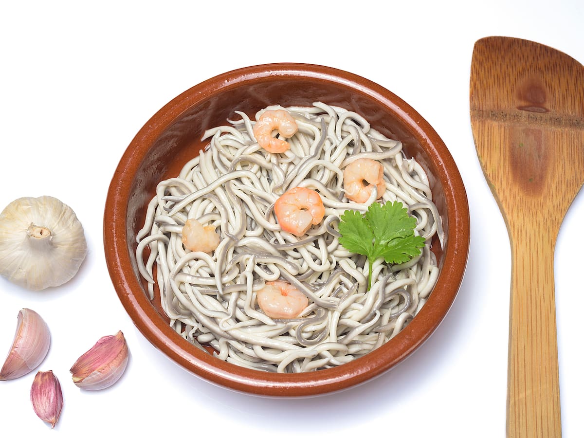 Tradición vs conservación: ¿Qué está pasando con las angulas?