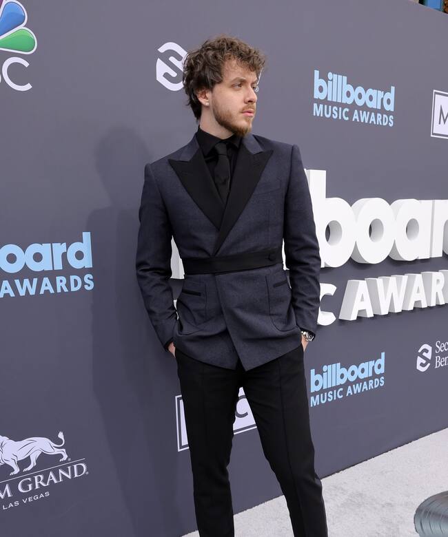 2022 Billboard Music Awards Red Carpet