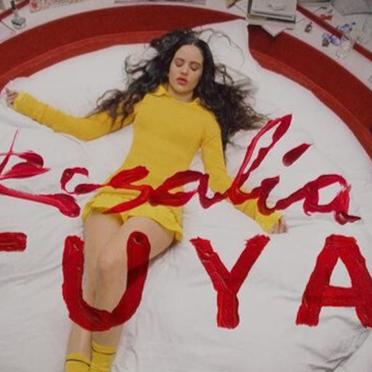 Rosalía regresa con nuevo sencillo "TUYA"