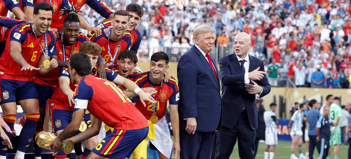 Donald Trump interrumpe la foto de la Selección Española como ganadores del Mundial 2026