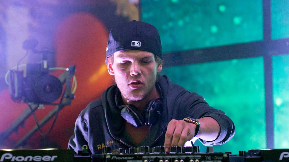 La colaboración de Avicii y David Guetta que nunca hemos escuchado