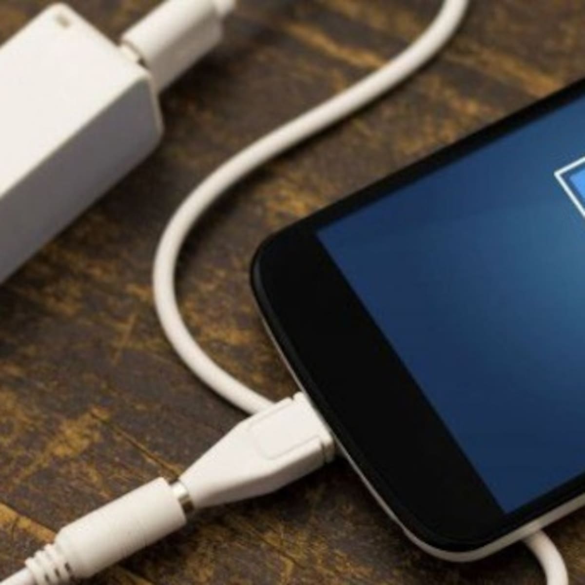 Tips para que el celular cargue más rápido
