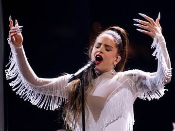 CARDI B, LA ÚLTIMA EN CAER EN EL FENÓMENO ROSALÍA: “FUCKIN FIREEE”