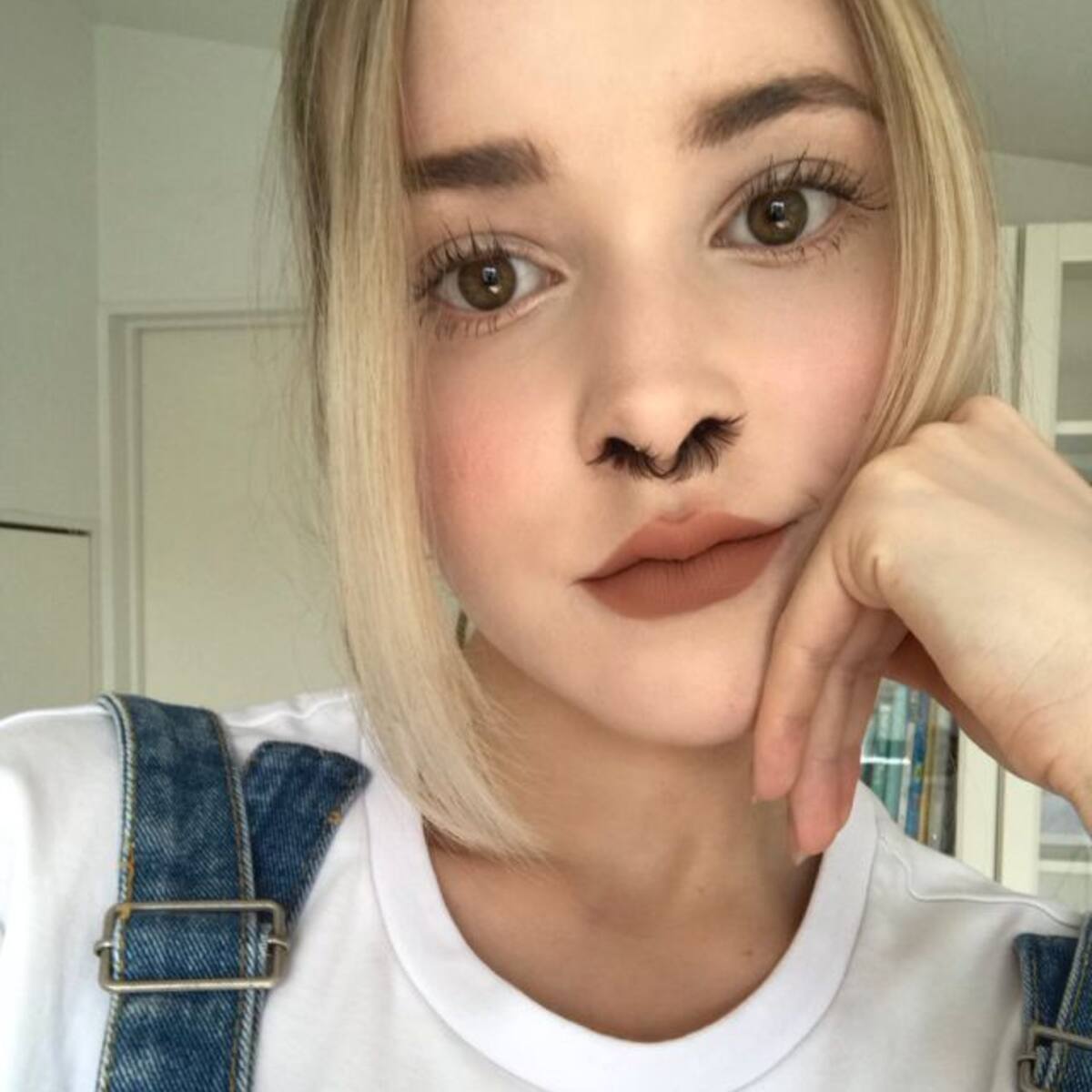 ¡Pelos en la Nariz! La nueva moda de Instagram