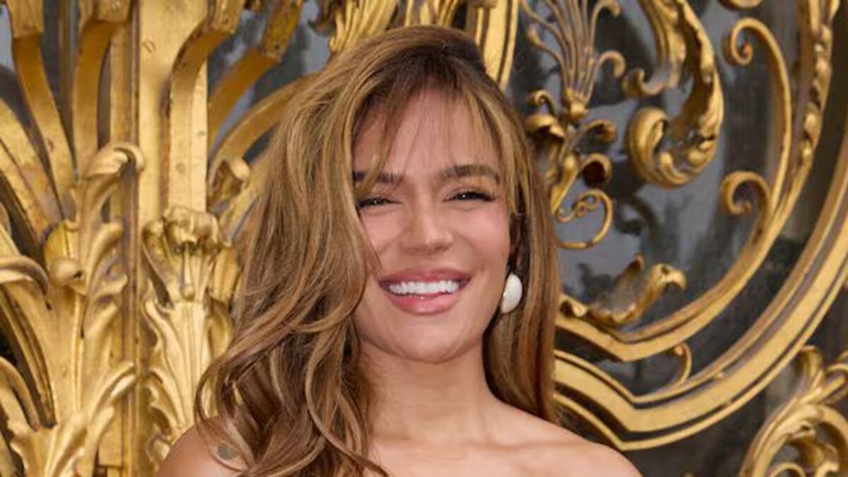 Karol G, Cardi B y Dua Lipa coincidieron en la Paris Fashion Week