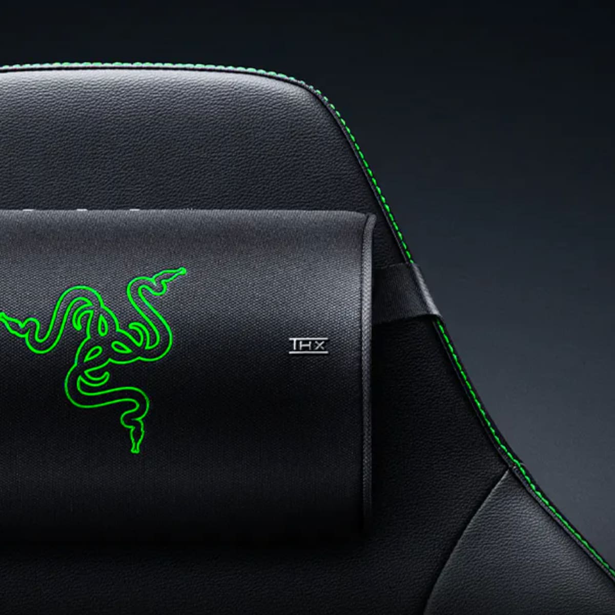 ¿Cansado de llevar auriculares? Razer le mete altavoces envolventes al reposacabezas de tu silla
