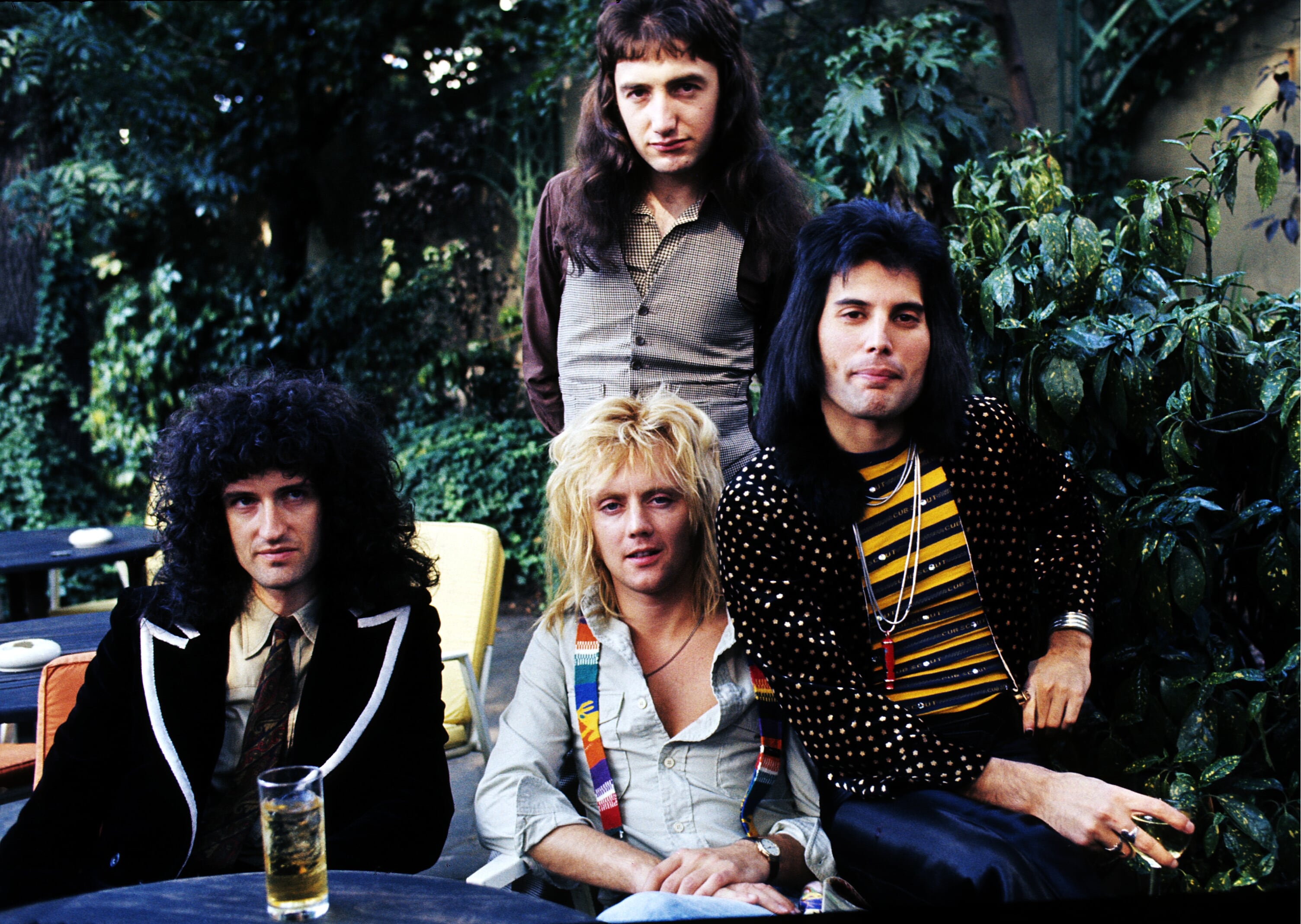 Brian May, John Deacon, Roger Taylory Freddie Mercury en Londres, en 1976.