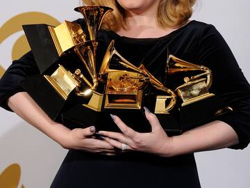 De Karol G a Miley, estas son las mejores reacciones de los Premios Grammy 2024