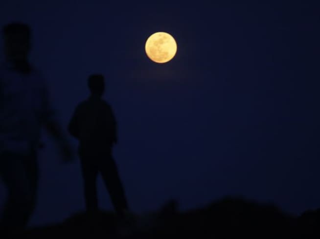 Se espera que en Colombia se vea este fenómeno a las 7:49 de la noche. Cortesía: Aditya Irawan/NurPhoto via Getty Images