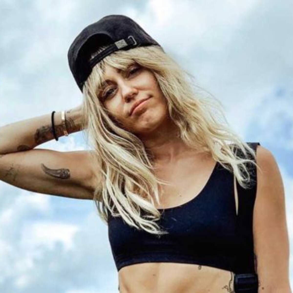 Miley Cyrus estrena el video de la canción 'Slide Away'