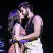 Evaluna se quita la camiseta para mostrar su cuerpo de embarazada y ella y Camilo abren un debate