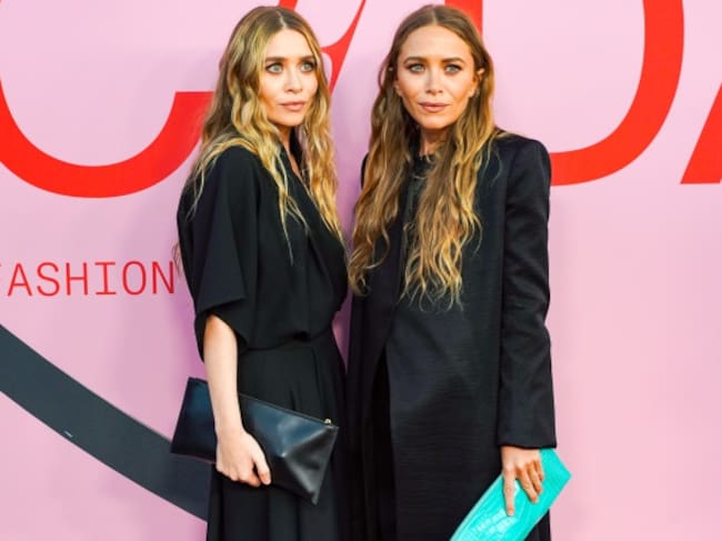 Mary Kate y Ashley Olsen fueron Michelle Tanner (en la foto en los Fashion Awards 2019)