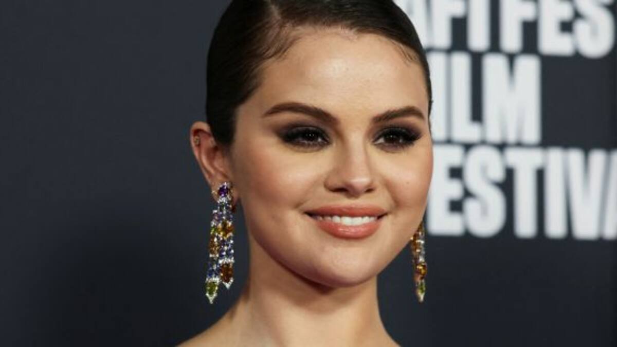 Selena Gómez estaría saliendo con un famoso artista internacional