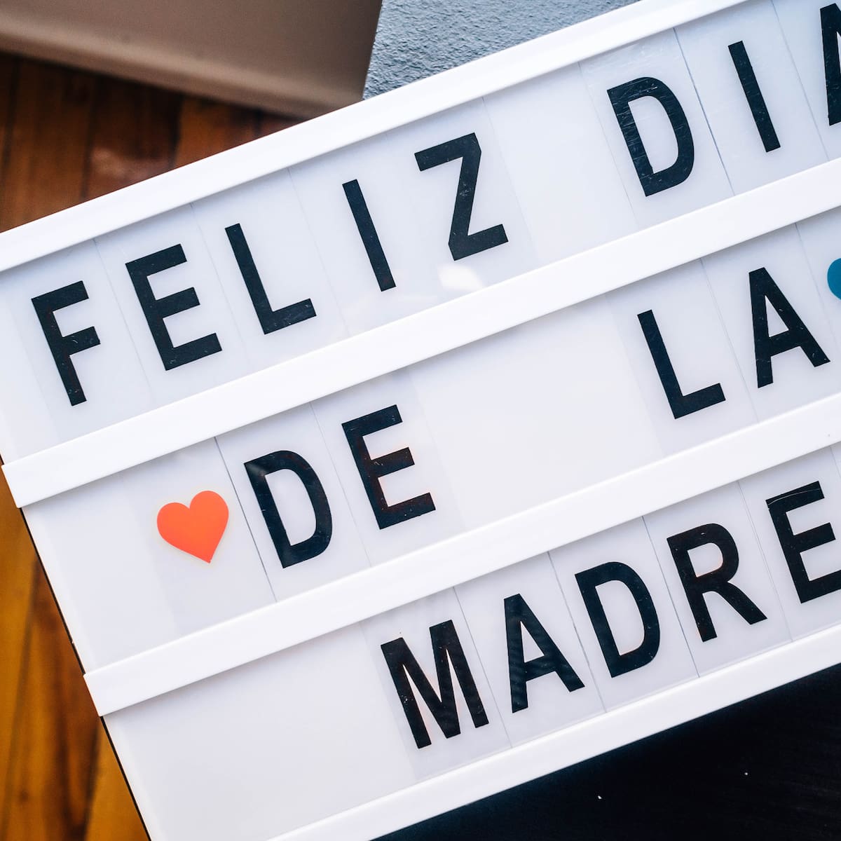 ¡Feliz Día de la Madre! 300 frases bonitas, cortas y divertidas para dedicar