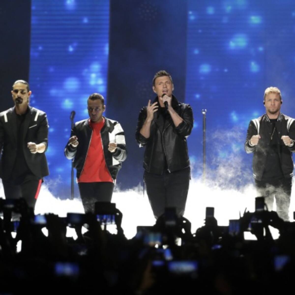 14 heridos en concierto de Backstreet Boys por complicaciones climatológicas