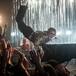 Mira en EXCLUSIVA a Taron Egerton interpretando Crocodile Rock de Elton John