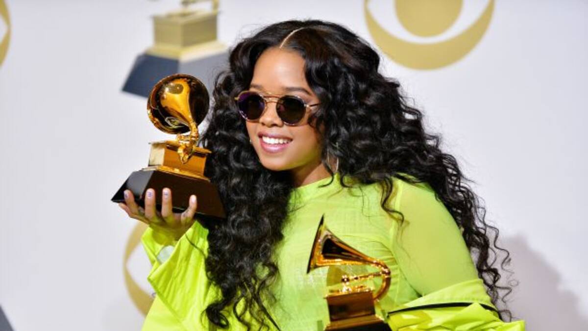 BTS, Dua Lipa, Cardi B... La felicidad de entregar/recibir un Grammy