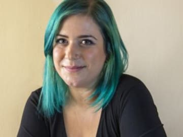 Elísabet Benavent: “Estamos quitándole romanticismo a la toxicidad de las historias de amor”