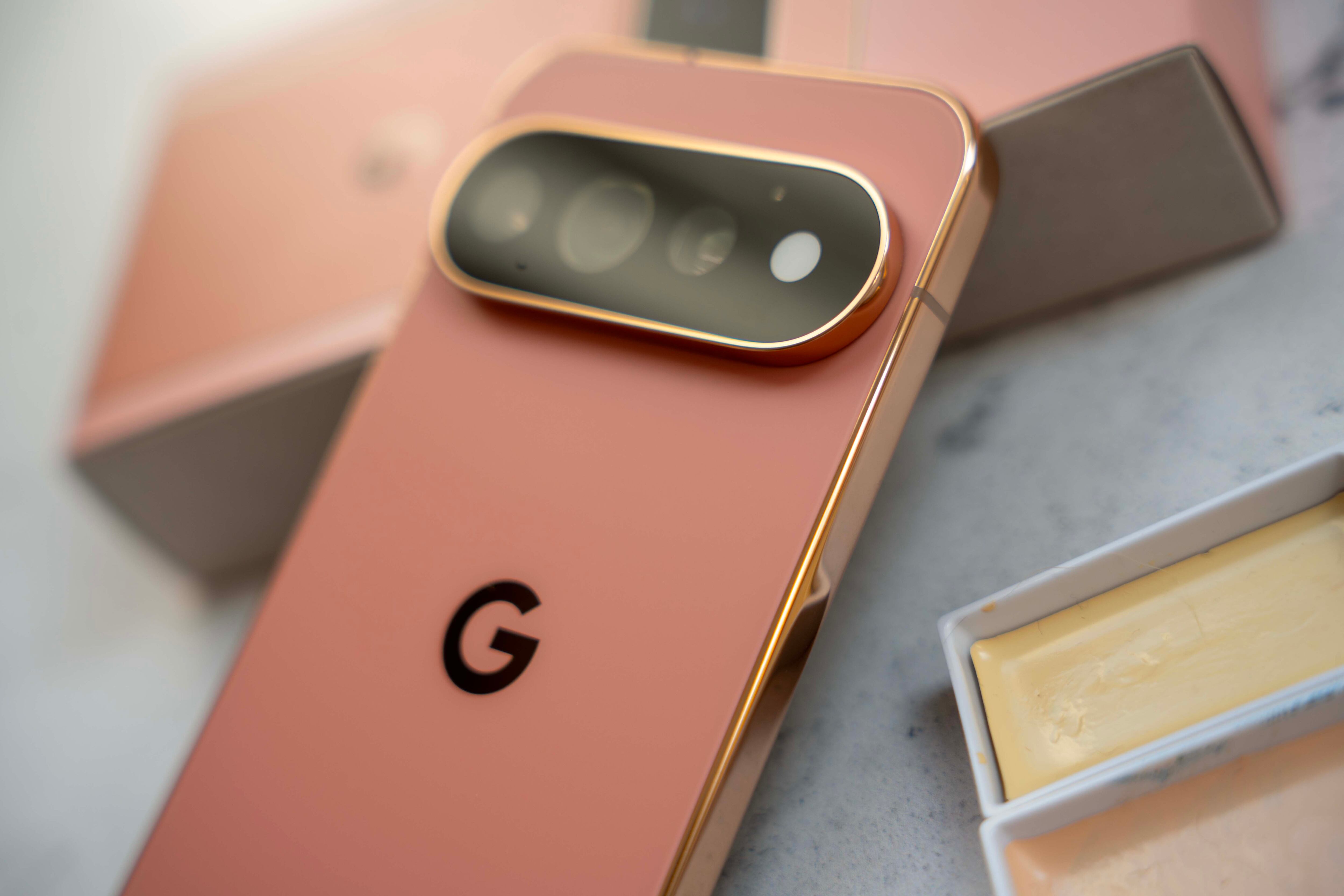 Google Pixel 11 Pro en color 'Arenisca'