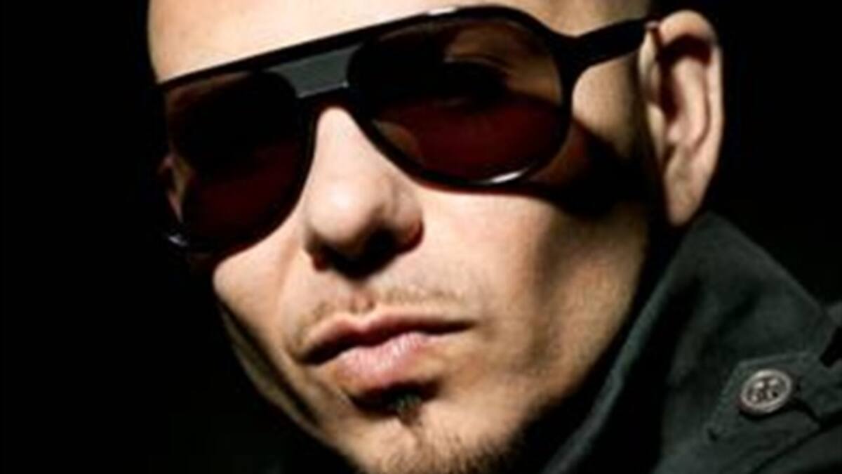 No sólo coinquita las pistas de Baile sino también las salas de cine Pitbull