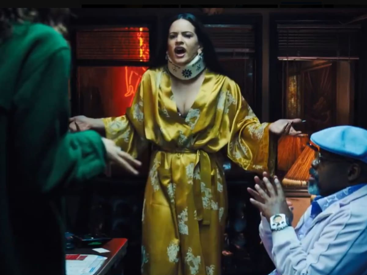 El verdadero debut de Rosalía como actriz ha sido insultando en español