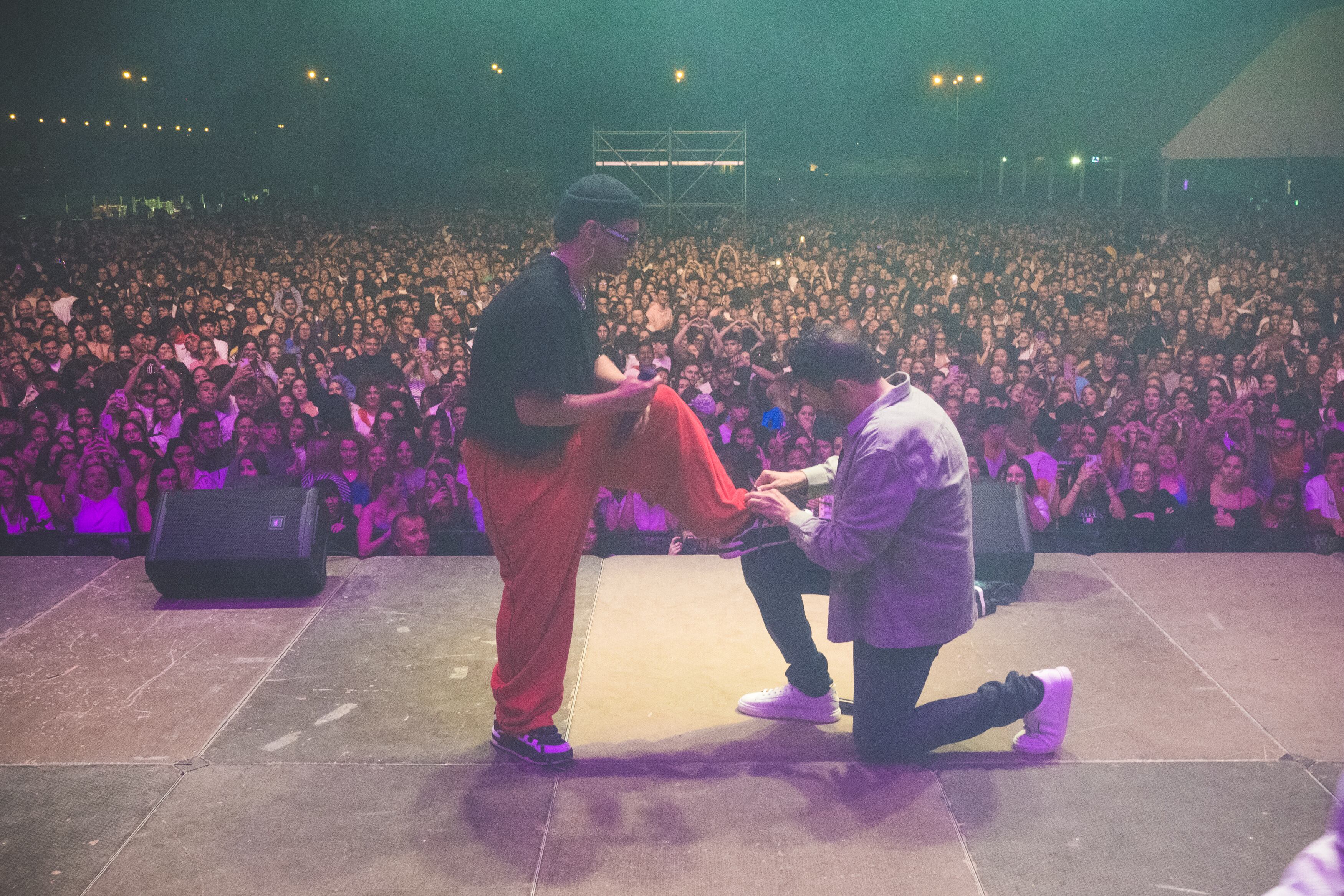 Tony Aguilar y todo el público de LOS40 Pop Toledo cayó rendido a los pies de Abraham Mateo y su ya imprescindible 'Sexy Señorita'. Fotógrafo: David Gamero