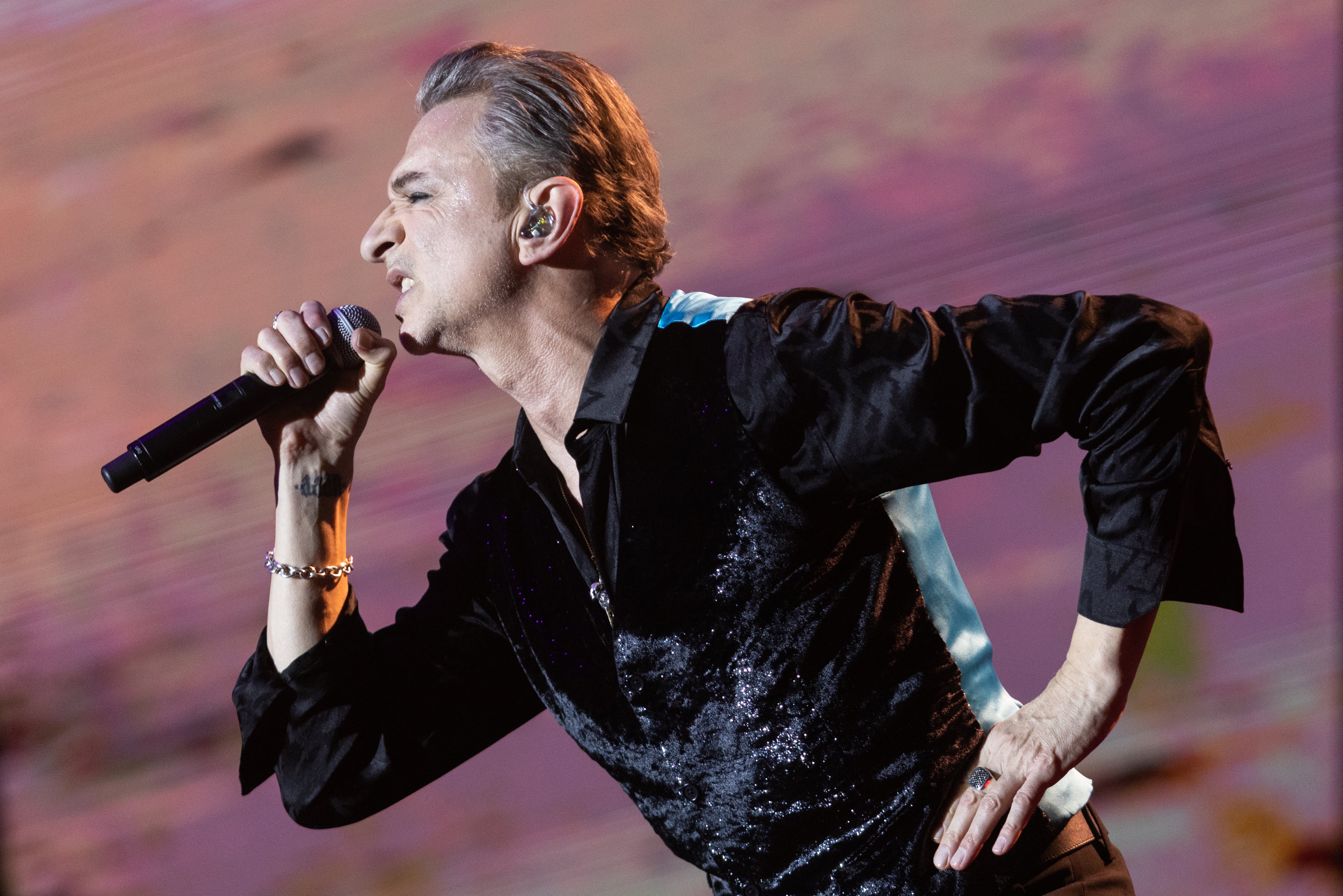 Dave Gahan, de Depeche Mode, en plena forma durante su show el viernes en Primavera Sound Madrid 2023. (Photo by Aldara Zarraoa/WireImage)