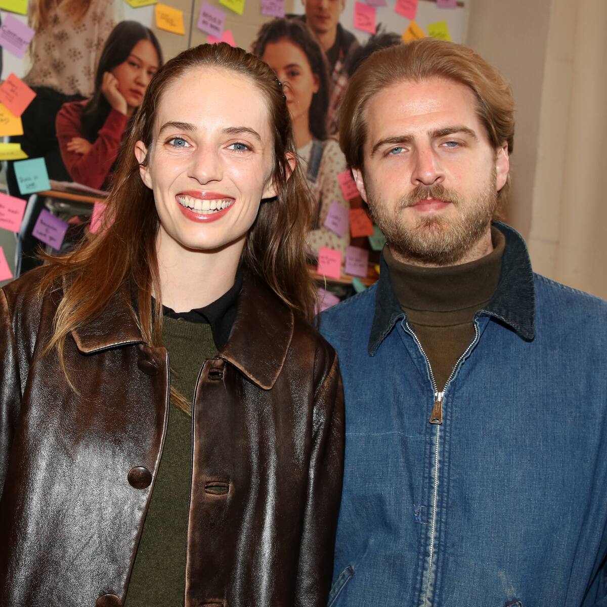 Maya Hawke se casa con el músico Christian Lee Hutson junto a sus compañeros de 'Stranger Things'