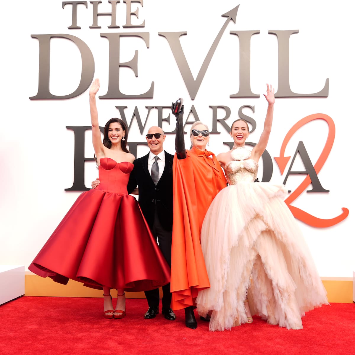 Anne Hathaway, Meryl Streep, Lady Gaga... así han sido sus looks en la premiere de 'El Diablo Viste de Prada 2'