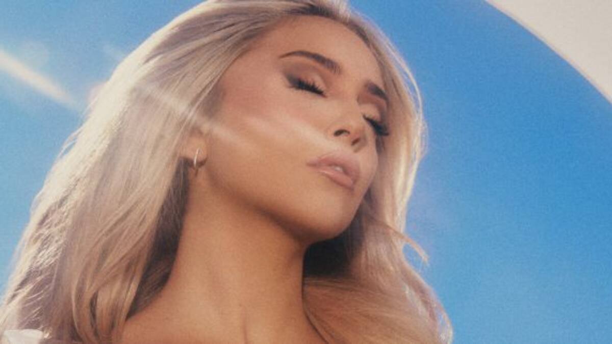 Ana Mena lanzó su nuevo álbum "Bellodrama"