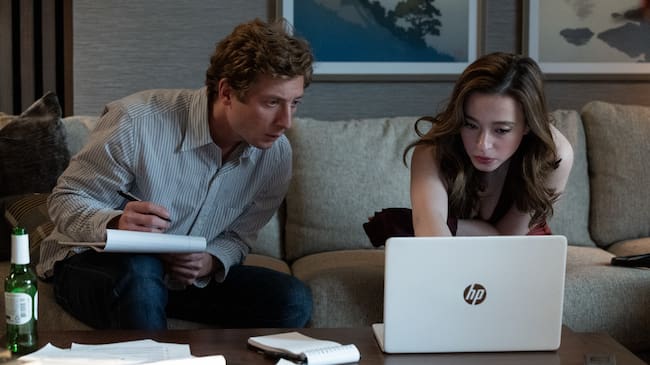 Jeremy Allen White y Mikey Madison en 'El precio de la red'. / Sony Pictures