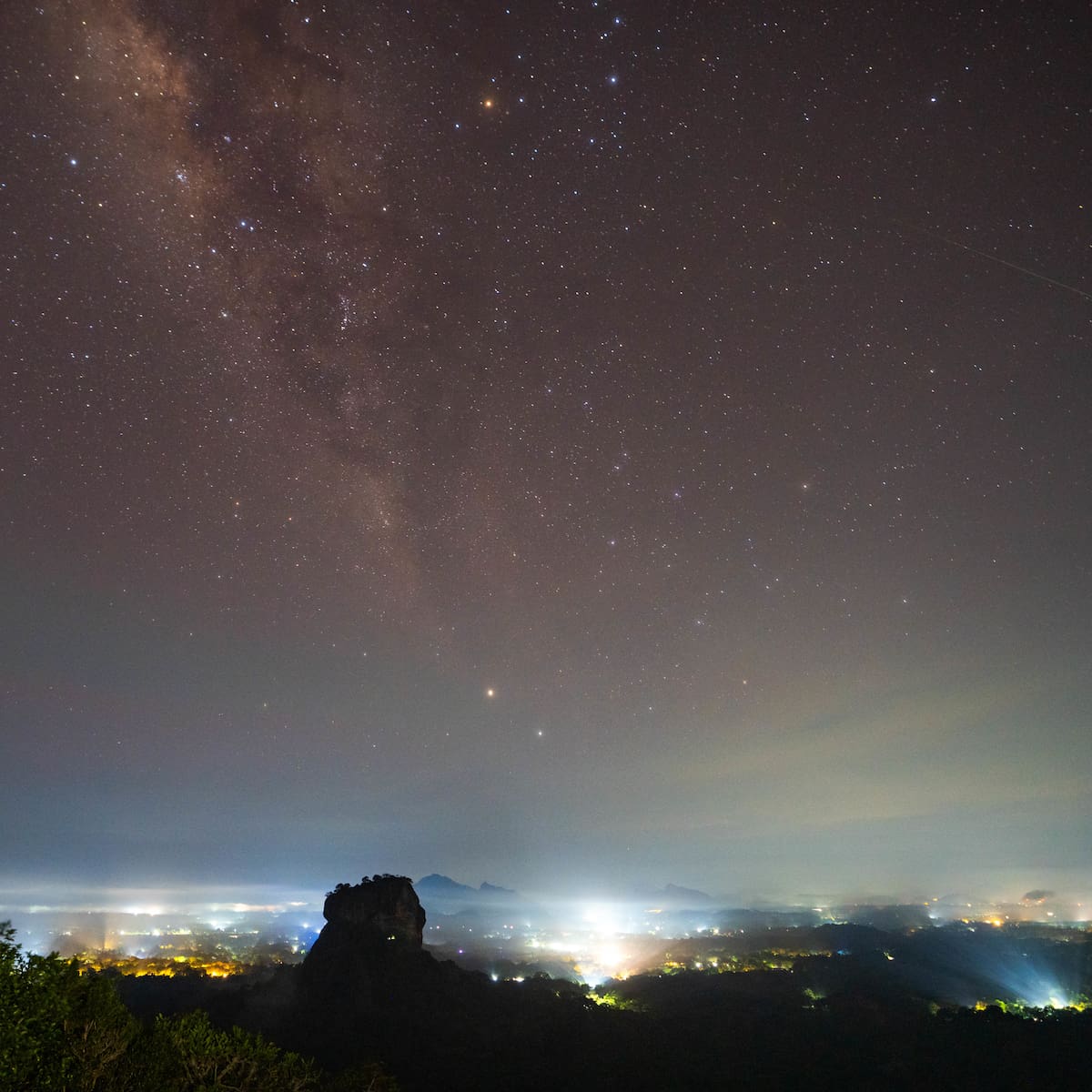 La lluvia de estrellas Eta Acuáridas alcanza su máximo: qué son, cuándo es y cómo verlas desde España